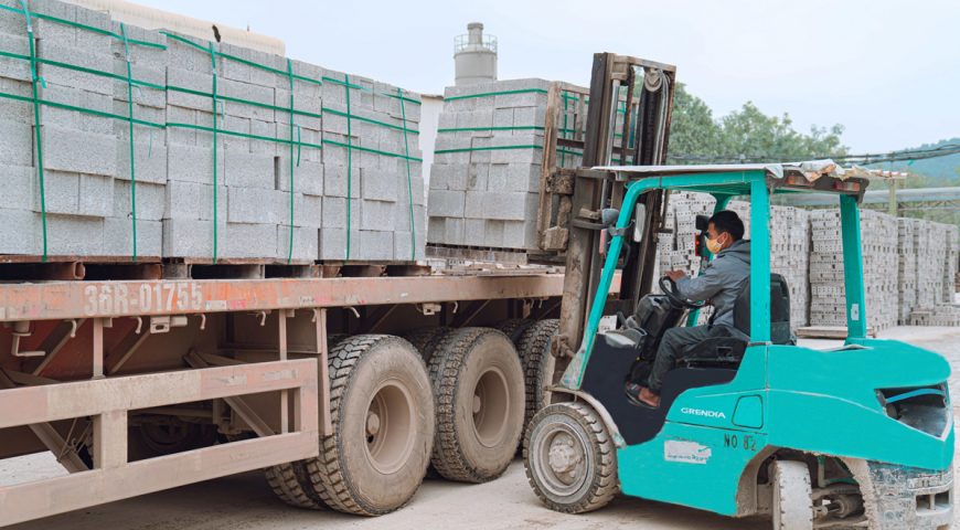 KHAI XUÂN NHÀ MÁY GẠCH KHÔNG NUNG VIỆT NHẬT